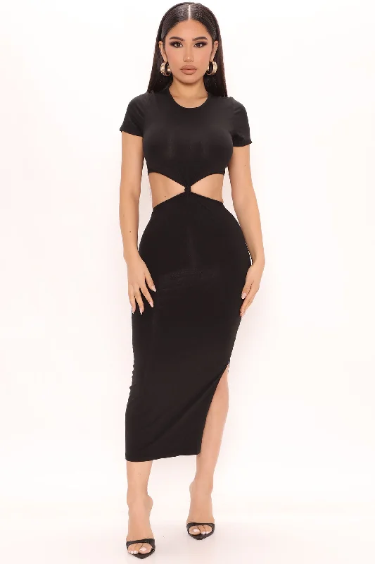 Just Chilling Midi Dress - Black