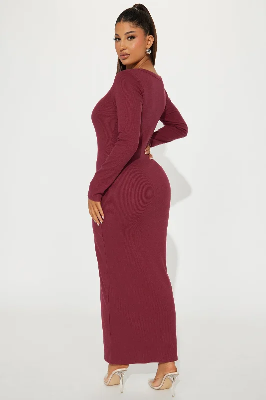 Leila Ribbed Midi Dress - Wine