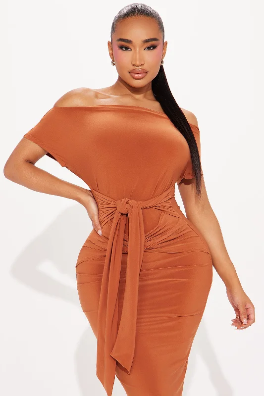 Lorelei Off Shoulder Midi Dress - Cognac