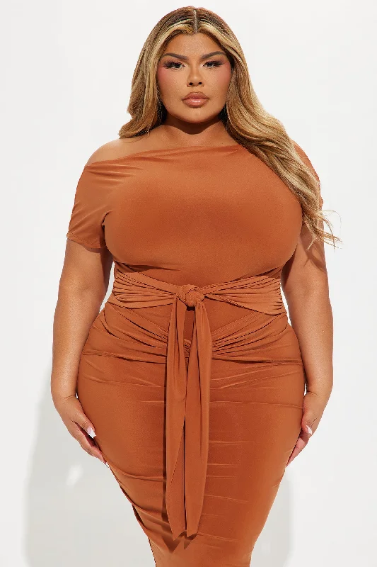 Lorelei Off Shoulder Midi Dress - Cognac