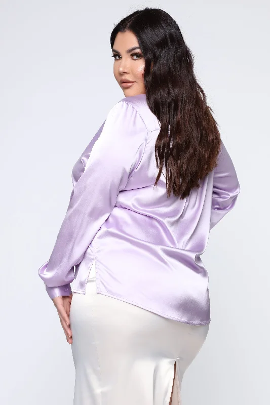 Smooth Talkin' Button Down Top - Lavender