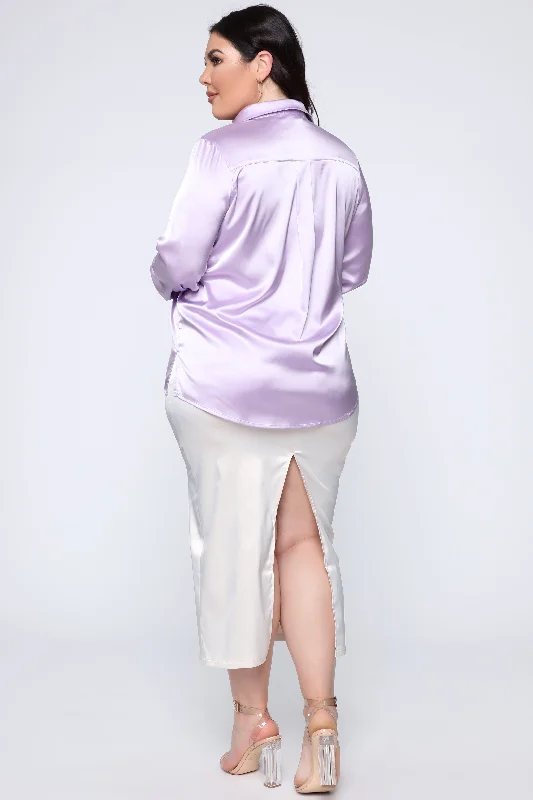 Smooth Talkin' Button Down Top - Lavender