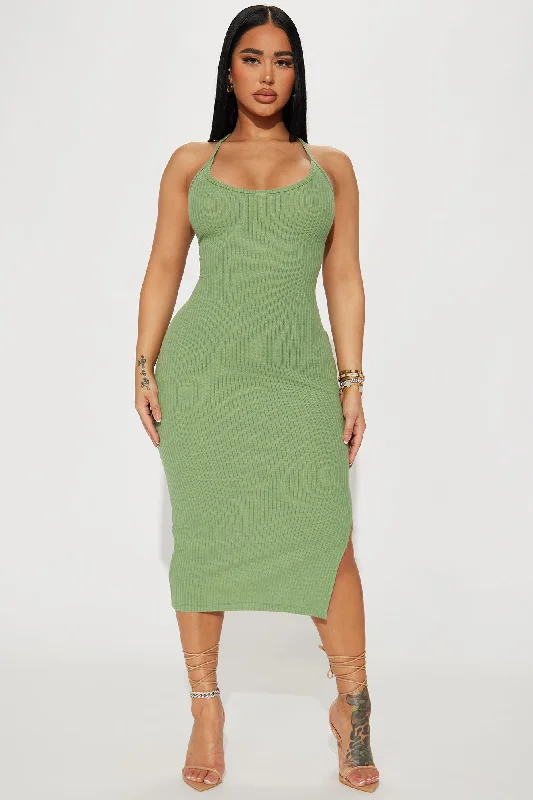 Weekend Chaos Ribbed Midi Dress - Green