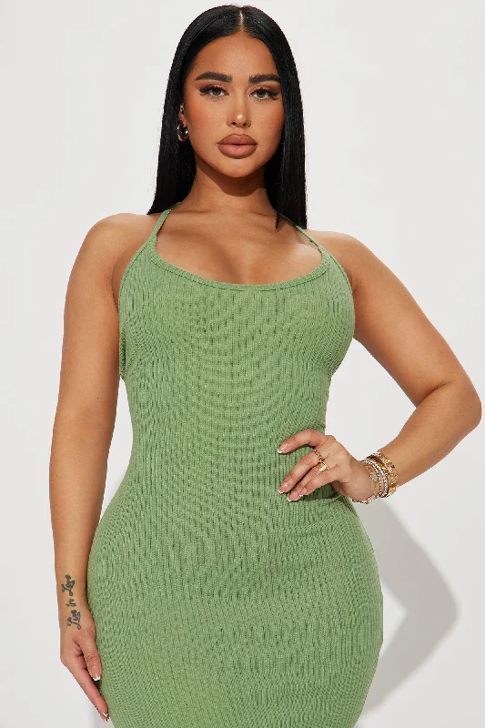 Weekend Chaos Ribbed Midi Dress - Green