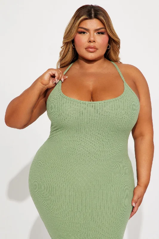 Weekend Chaos Ribbed Midi Dress - Green