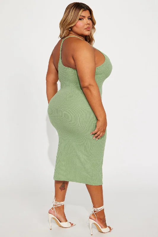 Weekend Chaos Ribbed Midi Dress - Green