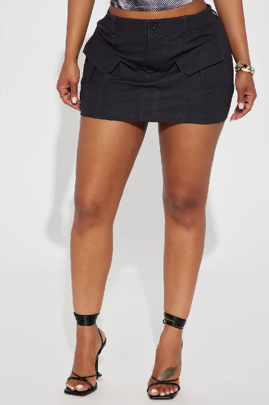 Catalina Solid Cargo Mini Skirt - Black