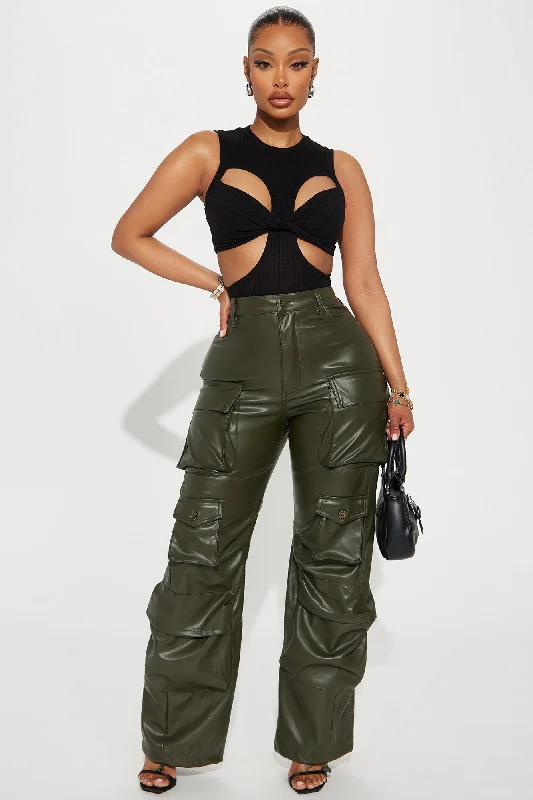 City Is Mine Faux Leather Cargo Pant - Olive