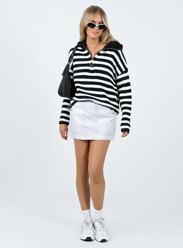 Elowra Sweater Black/White