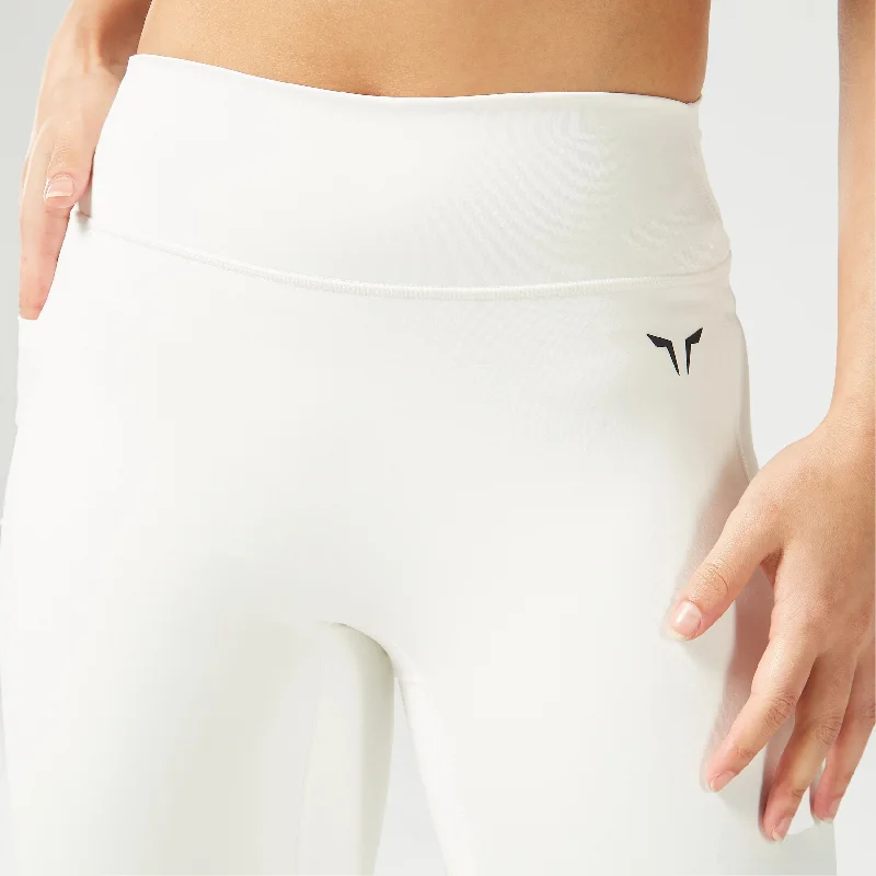 Essential Mid-Rise Double Layered Leggings 27"" - Pearl White