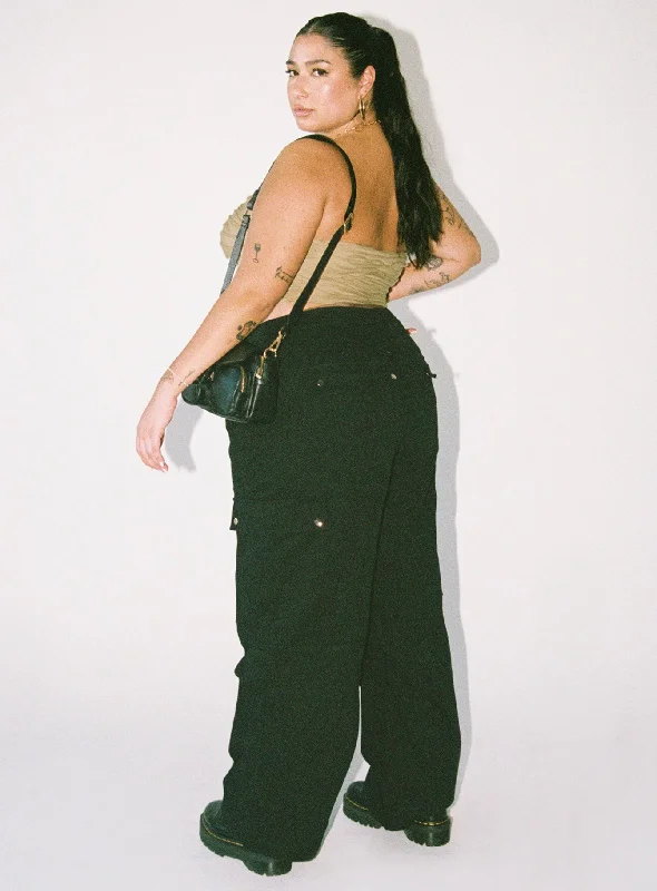 Fallout Mid Rise Cargo Pants Black Curve