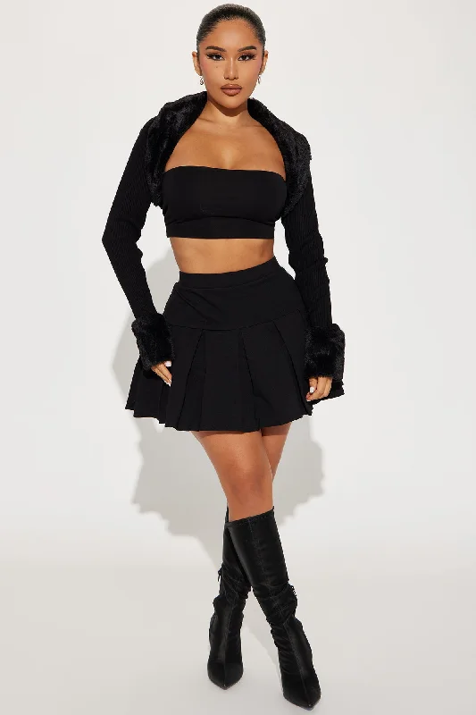 Feelin' The Vibe Bolero Sweater - Black