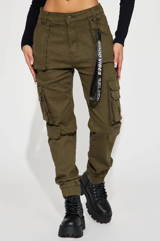 Good Vibes Cargo Jogger - Olive