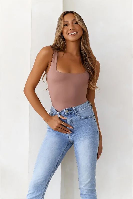 HELLO MOLLY BASE Everyday Staple Singlet Top Mocha