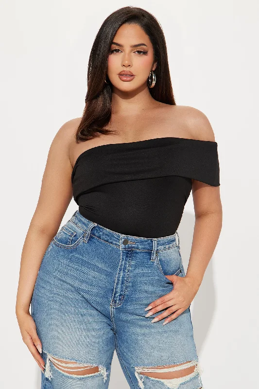 Kendall Off Shoulder Bodysuit - Black