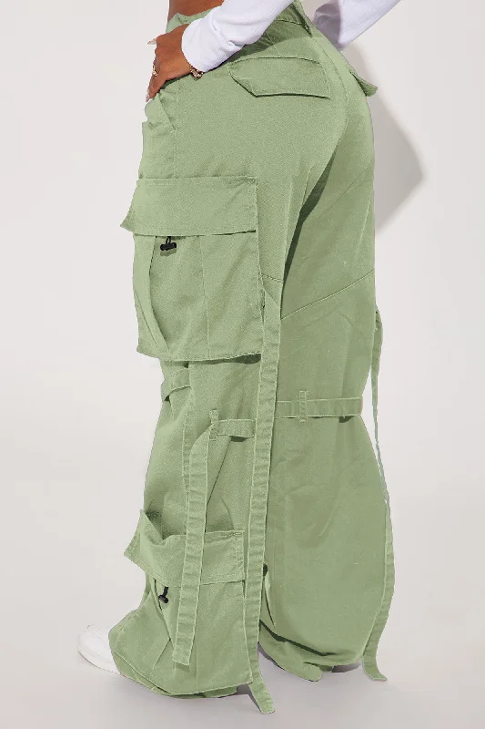 Level You Up Cargo Pant - Sage