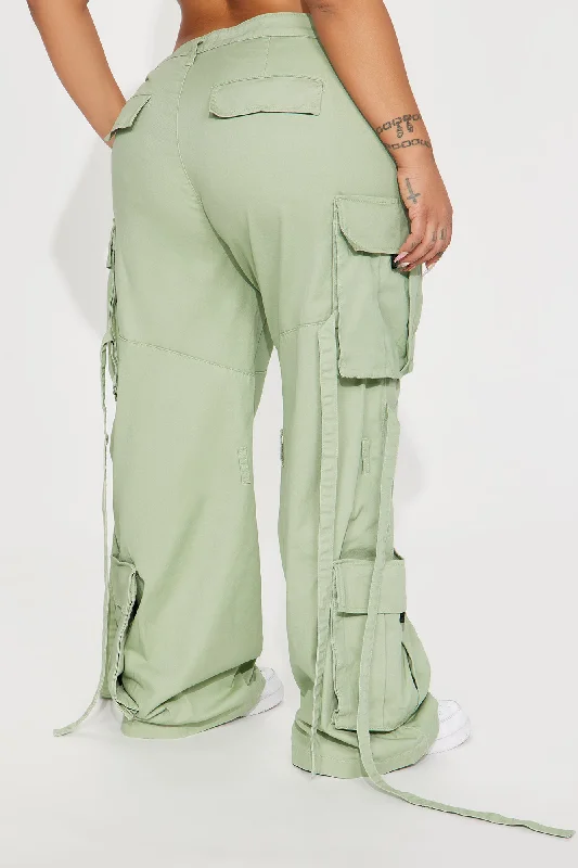 Level You Up Cargo Pant - Sage