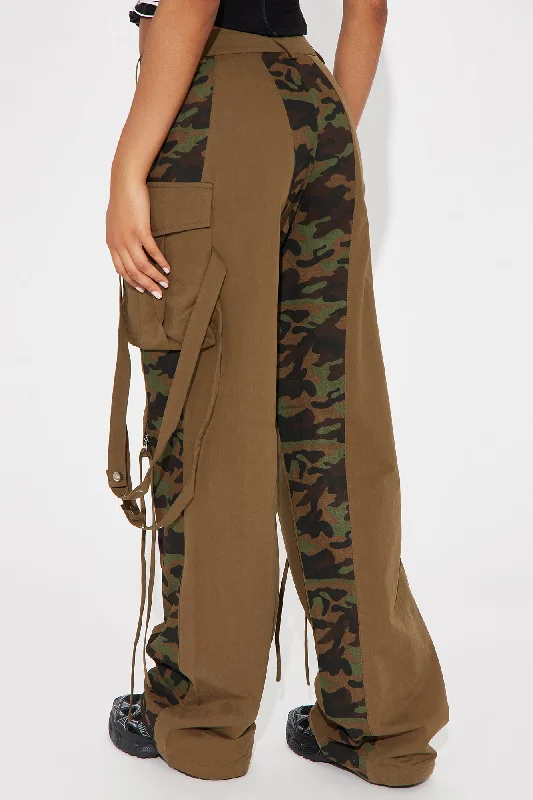 Making My Comeback Cargo Pant - Olive