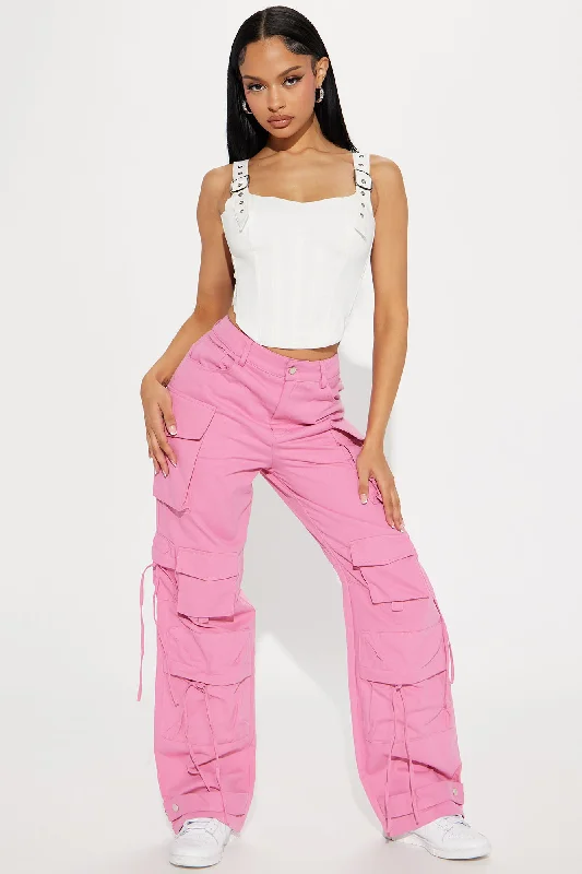 On My Hot Girl Walk Cargo Pant - Pink