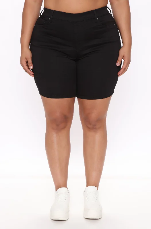 Raine Super Stretch Pull On Biker Shorts - Black