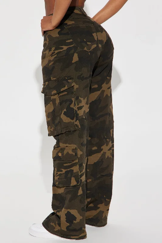 Shoot Your Shot Camo Cargo Pant - Olive