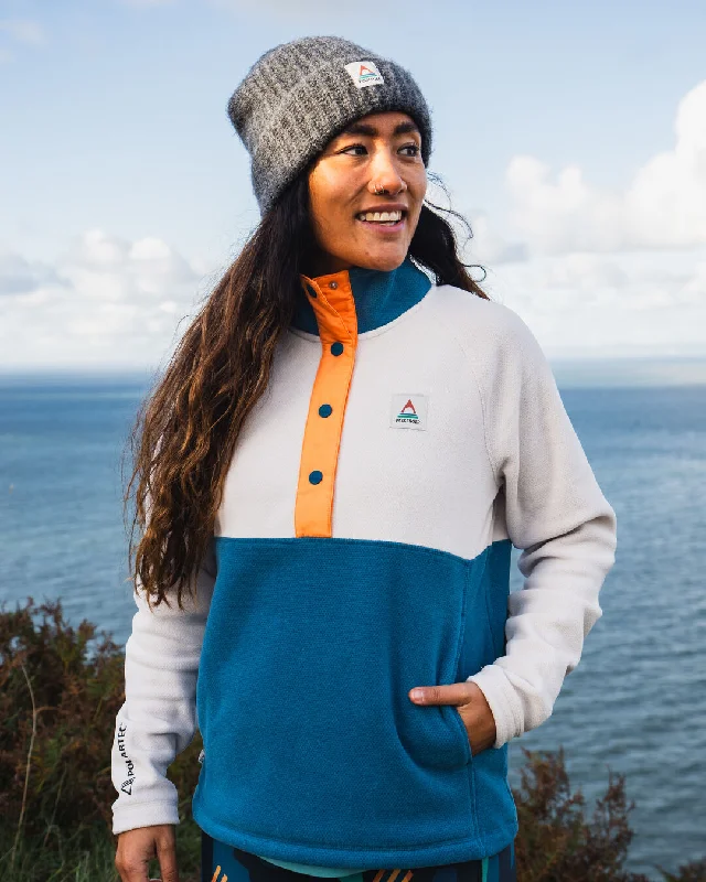 Snowdrop Sweater Recycled Polartec® Fleece - Corsair/ Vintage White