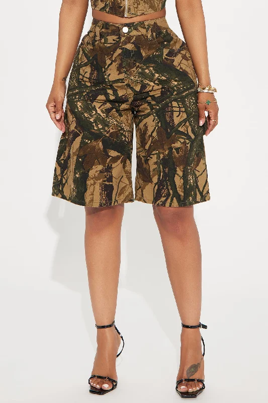 Under Control Tree Camo Bermuda Short - Khaki/combo