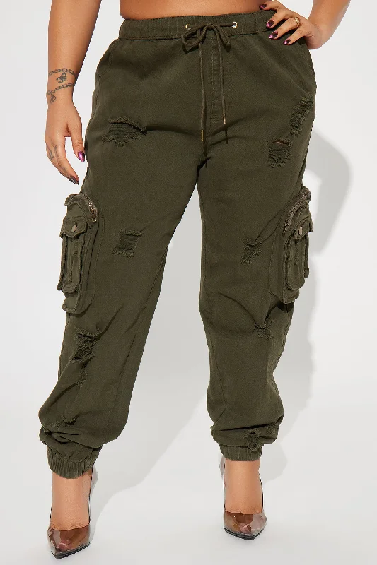 Who's That Girl Distressed Cargo Jogger - Olive