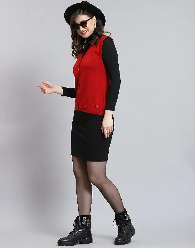 Women Red Solid V Neck Sleeveless Cardigan