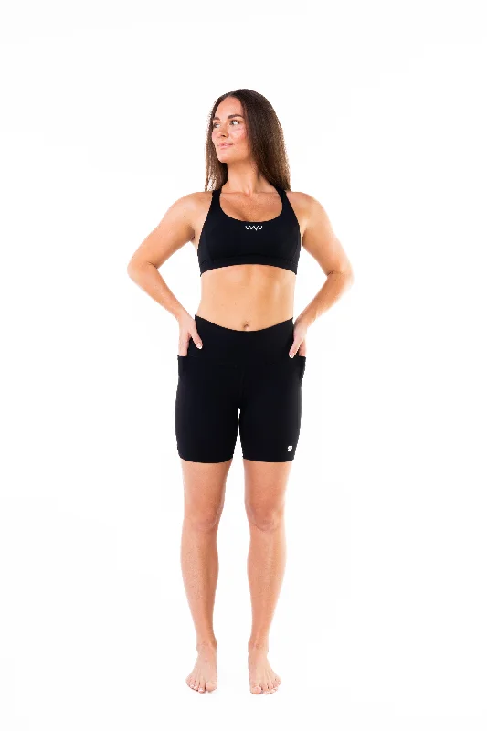 WYN Active Little Bit Longer Shorts 2.0 - Black